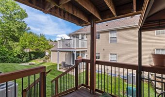 134 Holloway Rd, Ballwin, MO 63011