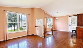 28 Plant St, Cumberland, RI 02864