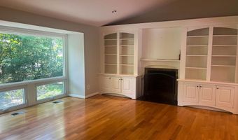 9 PERSIMMON Ct, Bethesda, MD 20817