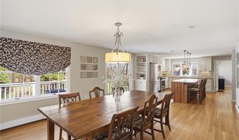 14 High St, Barrington, RI 02806