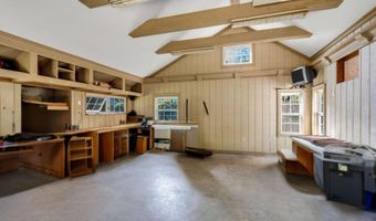 109 Capstan Ave, Beachwood, NJ 08722