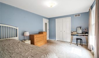150 Brandywine Dr, Amherst, NY 14221
