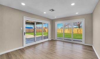 703 Comanche Trl, Altus, OK 73521
