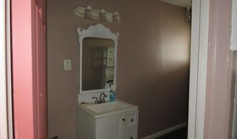 67 Bridge St, Amsterdam, NY 12010