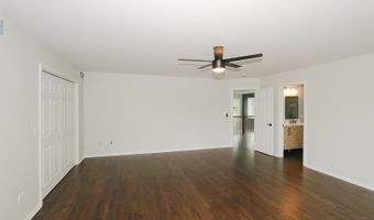 1321 Ivy Ln, Algonquin, IL 60102