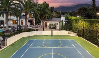 870 Fallen Leaf Rd, Arcadia, CA 91006