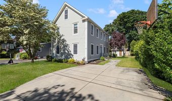 42 Camden Rd, Narragansett, RI 02882