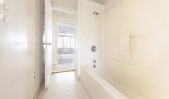 1709 Perry St, Honolulu, HI 96819