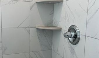 7296 Evergreen Trl, Almont, MI 48003