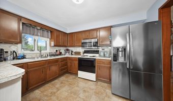 59 Litchfield Ln, Bristol, CT 06010