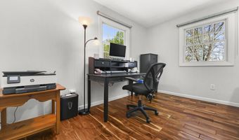 31 Hillandale Rd, Danbury, CT 06811