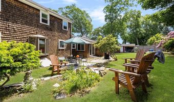 34 Terrace Dr, East Greenwich, RI 02818