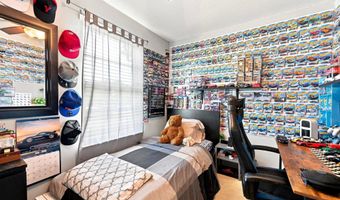 6 SHADOW Ln, Bear, DE 19701