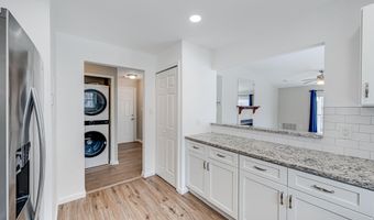 20596 CORNSTALK Ter 302, Ashburn, VA 20147
