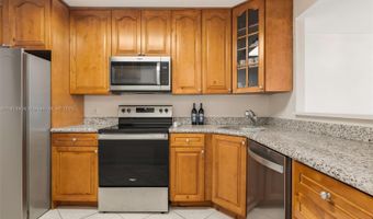 3375 N Country Club Dr 602, Aventura, FL 33180