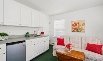 71 Reservoir Ave, Andover, NJ 07801