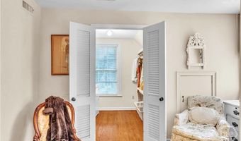905 Goebel Ave, Savannah, GA 31404