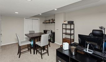 1003 10th Ave SE, Altoona, IA 50009