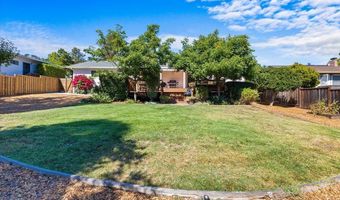 5668 Monte Verde Dr, Santa Rosa, CA 95409