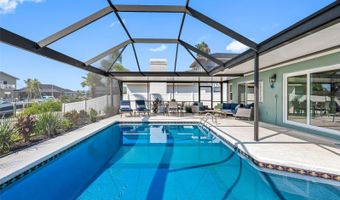 6604 DOLPHIN COVE Dr, Apollo Beach, FL 33572