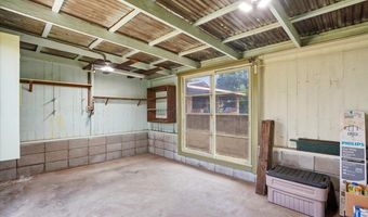 320 W Lanai St, Kahului, HI 96732