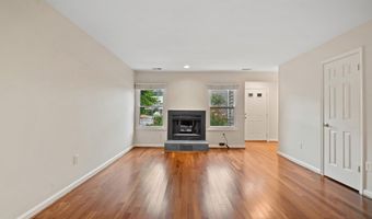 2 JANWALL Ct, Annapolis, MD 21403