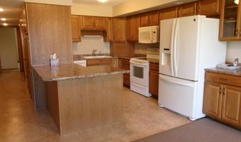 104 E 22nd St, Atlantic, IA 50022