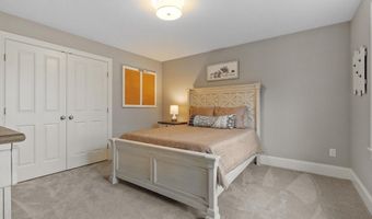 15 Hubbard Ln, Bolton, MA 01740