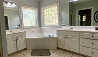 205 Park Ridge Dr, Brandon, MS 39042