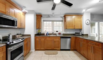 107 W Church St, Absecon, NJ 08201