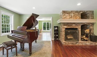 37 Magazine St, Bedford, NH 03110