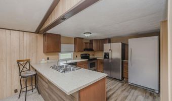 10582 Dennett Rd, Augusta, KS 67010