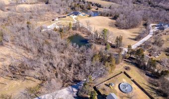 5295 Hackmann Rd, Augusta, MO 63332