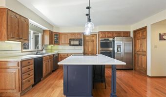 6 River Bluff Ct, Augusta, MO 63332
