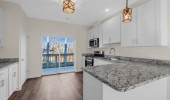 14 Mill Creek Ct, Bayville, NJ 08721