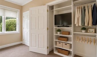 36 Overlook Dr 36, North Kingstown, RI 02852