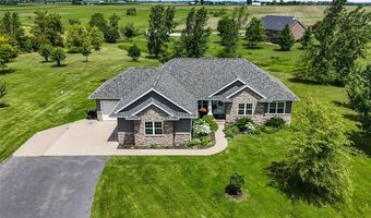 3352 Southridge Dr, Amana, IA 52203