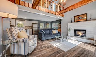 227 Valley View Dr, Albrightsville, PA 18210