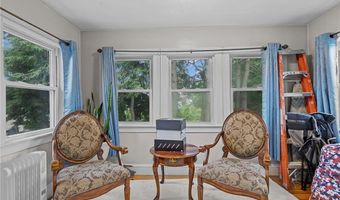 690 Killingly St, Johnston, RI 02919