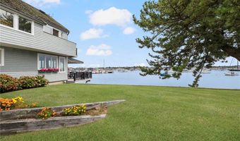 5 Defenders Row, Newport, RI 02840