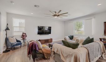 8964 Willow Break Ave, Las Vegas, NV 89148