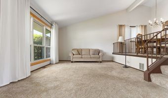 1570 W Goldengate Dr, Addison, IL 60101