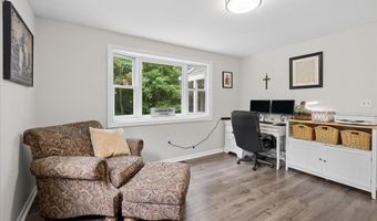 21 Nathaniel Dr, Amherst, NH 03031