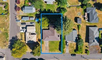916 HARRISON St, Oregon City, OR 97045