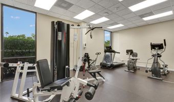 20100 W Country Club Dr 403, Aventura, FL 33180