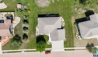 608 N Riverwood Cir, Brandon, SD 57005