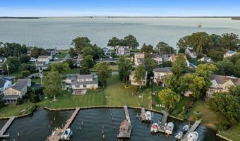 45 A E LAKE Dr, Annapolis, MD 21403