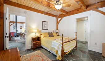 118 Gills Rd, Barnard, VT 05031