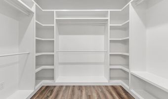 212 Hugo St, Bay St. Louis, MS 39520