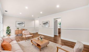 4471 FOREST GLEN Ct, Annandale, VA 22003